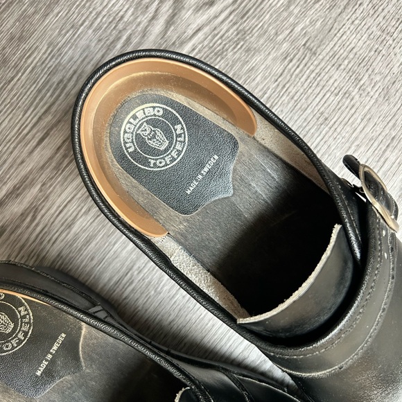 Uggelbo Toffeln Black Leather Clogs | 40 - Picture 3 of 11